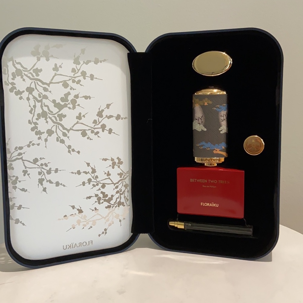 Floraiku Between Two Trees